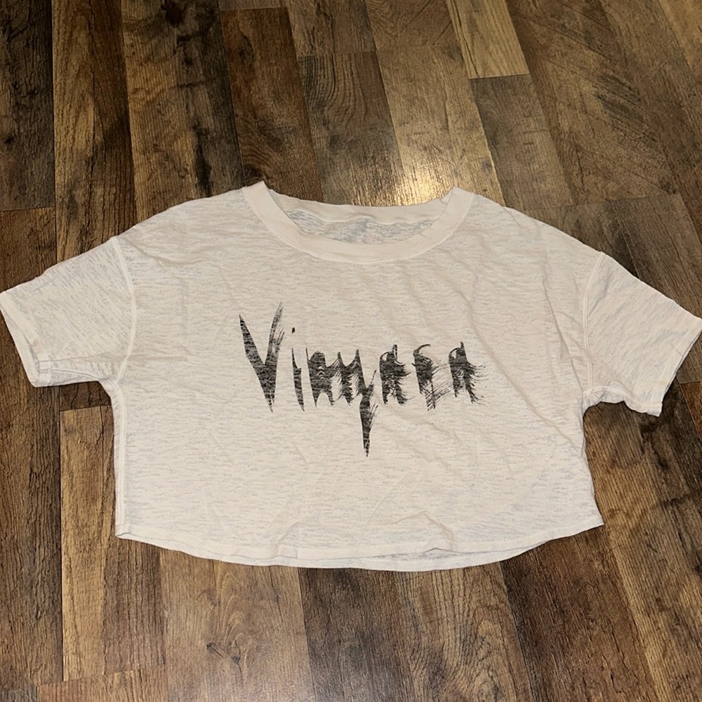 Lululemon Cropped Shirt size 6